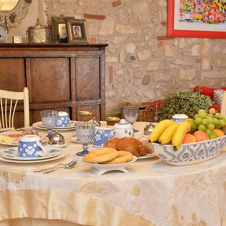 B&B Corte Giare Сант'Амброджо-ді-Вальполічелла Екстер'єр фото