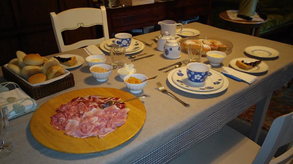 B&B Corte Giare Сант'Амброджо-ді-Вальполічелла Екстер'єр фото