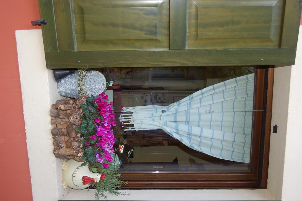 B&B Corte Giare Сант'Амброджо-ді-Вальполічелла Екстер'єр фото