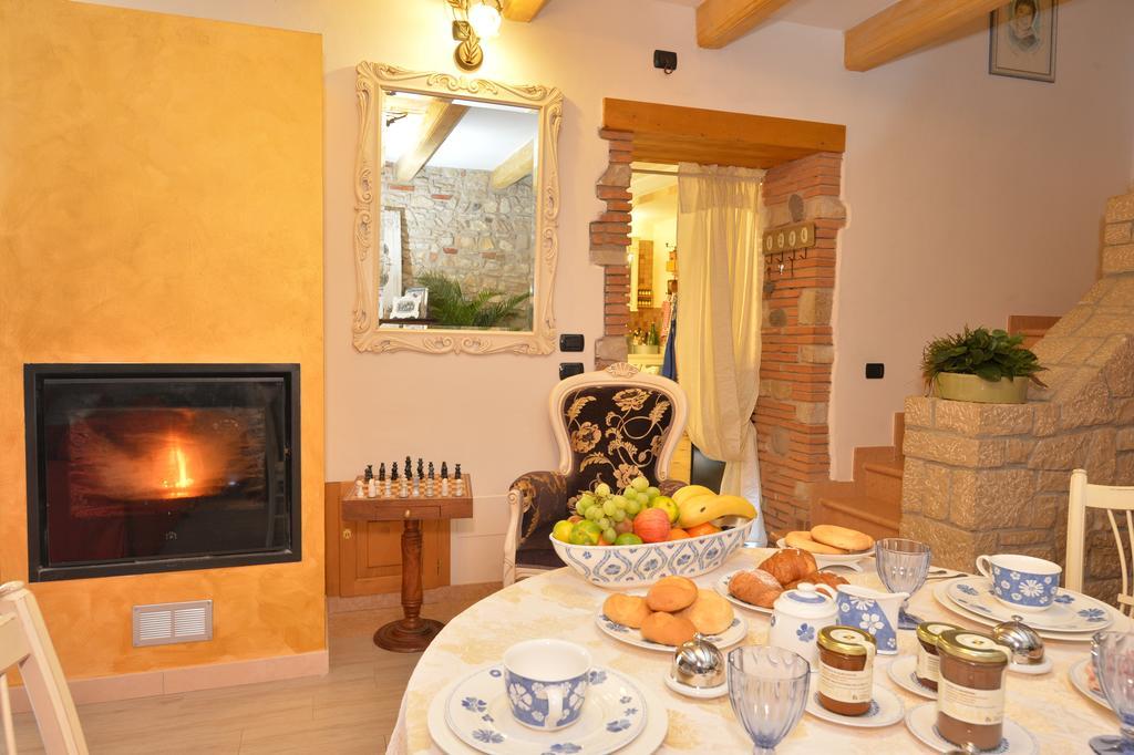 B&B Corte Giare Сант'Амброджо-ді-Вальполічелла Екстер'єр фото