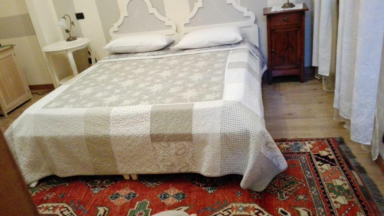B&B Corte Giare Сант'Амброджо-ді-Вальполічелла Екстер'єр фото